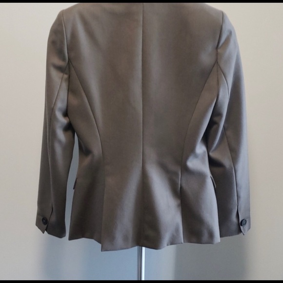 High End Gray Blazer - Picture 4 of 4